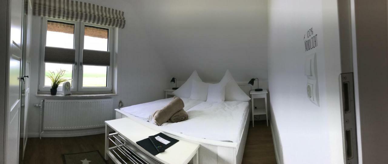 Appartements Unter Reet Tumlauer Koog Esterno foto